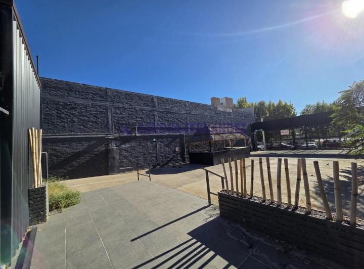 Bodega-Galpón · 140m²