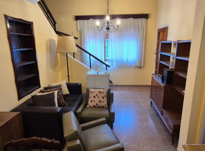 Casa · 120m² · 7 Ambientes · 1 Cochera