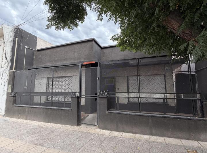 Local comercial · 120m² · 5 Ambientes