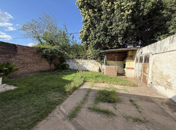 Casa · 198m² · 6 Ambientes · 1 Cochera