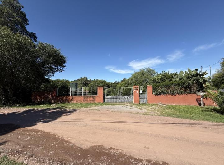 Casa · 346m² · 6 Ambientes · 1 Cochera