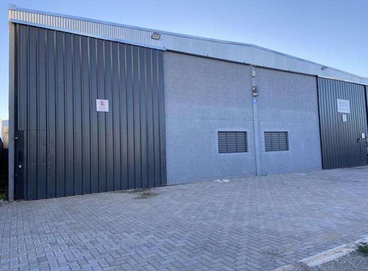 Bodega-Galpón · 300m²