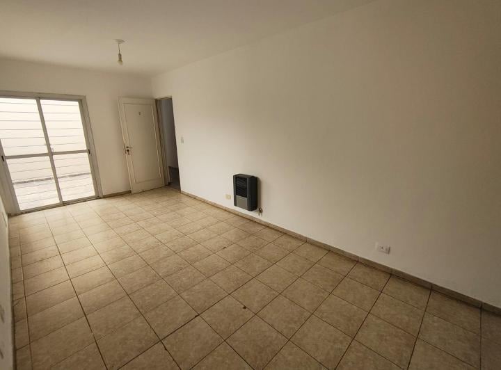 Departamento · 70m² · 5 Ambientes