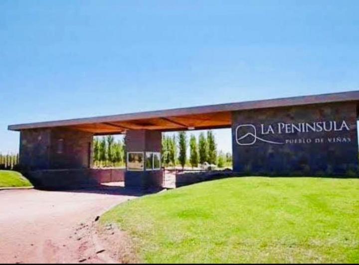 Terreno · 837m²