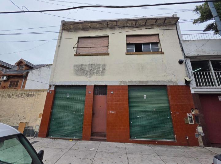 Terreno · 302m²