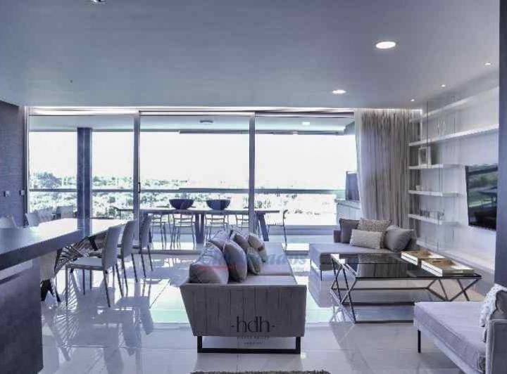 Departamento · 256m² · 8 Ambientes · 2 Cocheras