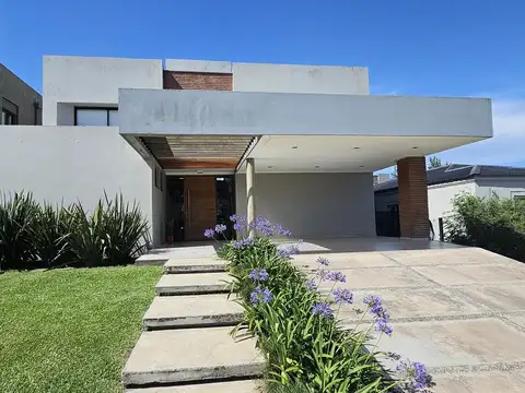 Casa en Venta en Yerba Buena, Tucumán