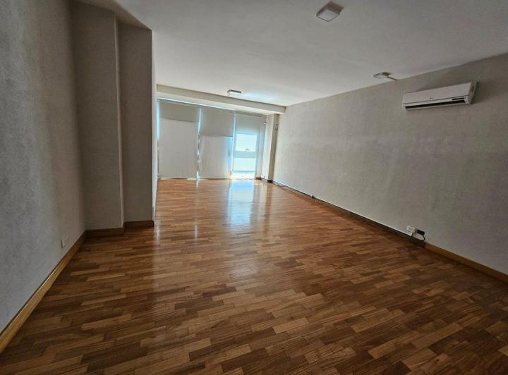 Departamento · 74ha · 2 Ambientes · 1 Cochera