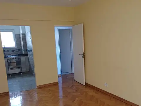 Departamento en Alquiler en Parque Chacabuco, Capital Federal