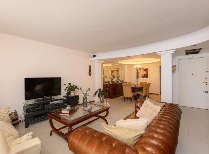 Departamento · 138m² · 5 Ambientes · 1 Cochera