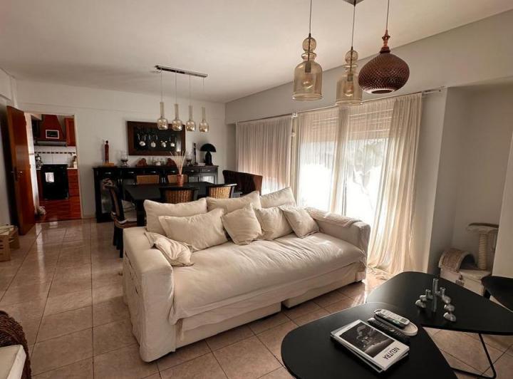 Departamento · 104m² · 5 Ambientes · 1 Cochera