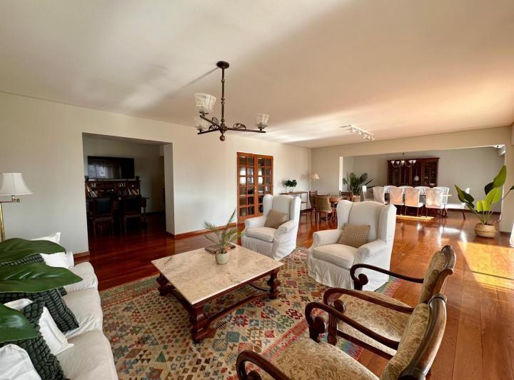 Departamento · 213m² · 5 Ambientes · 2 Cocheras