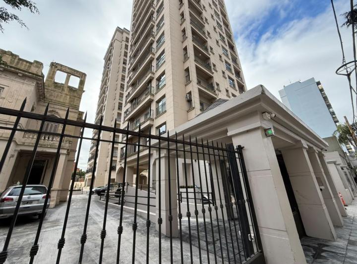 Departamento · 120m² · 4 Ambientes · 2 Cocheras