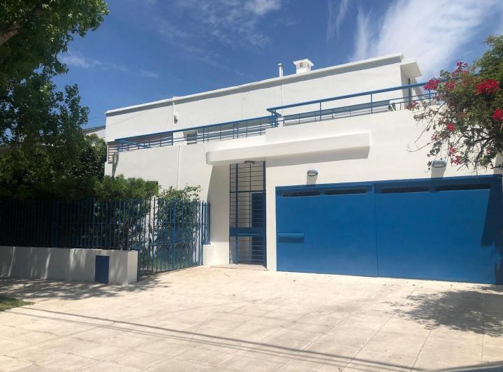 Casa · 313m² · 4 Ambientes · 2 Cocheras