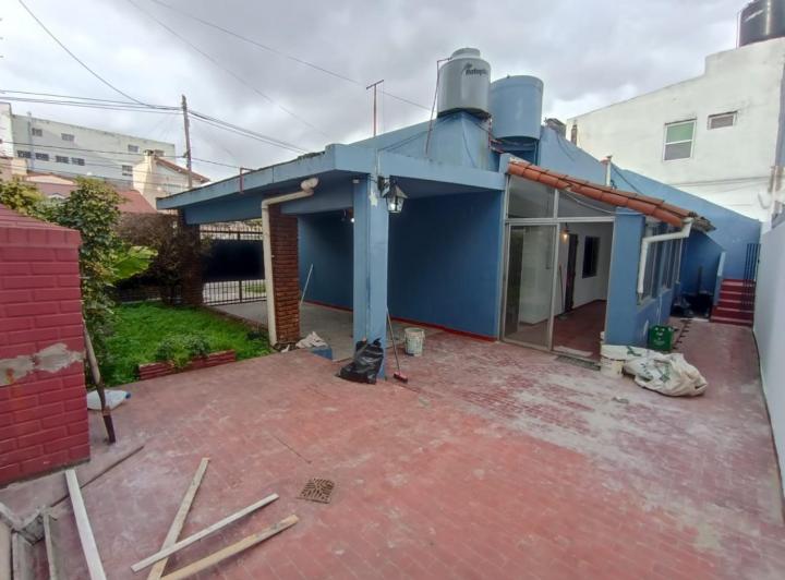 Casa · 70m² · 3 Ambientes · 1 Cochera