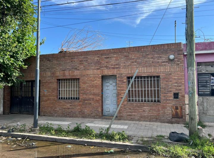Casa · 132m² · 6 Ambientes · 1 Cochera