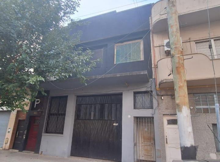 Casa · 750m² · 10 Ambientes · 1 Cochera