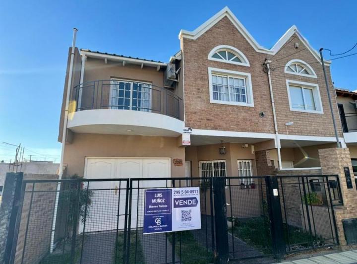 Casa · 170m² · 5 Ambientes · 1 Cochera