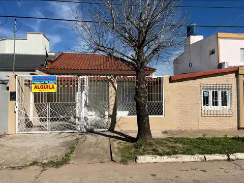 Casa en Alquiler en La Liguria, Resistencia
