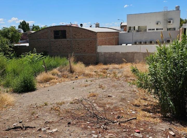 Terreno · 346m²