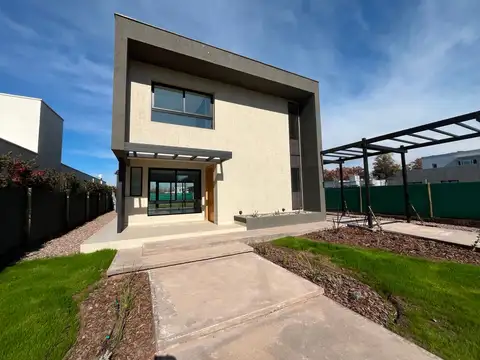 Casa en Venta en Luján de Cuyo, Mendoza
