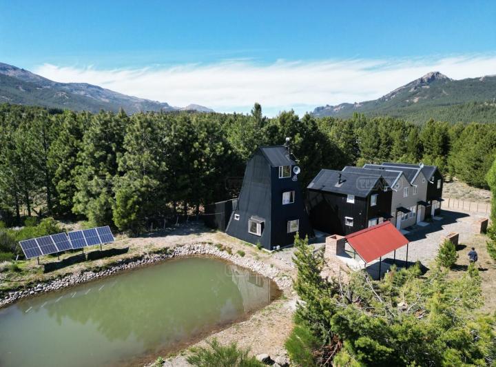 Casa · 250m² · 6 Cocheras