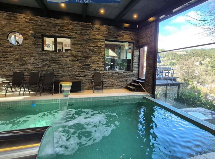 Casa · 497m² · 8 Ambientes