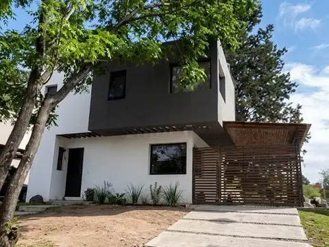 Casa en Alquiler en Villa Warcalde, Córdoba