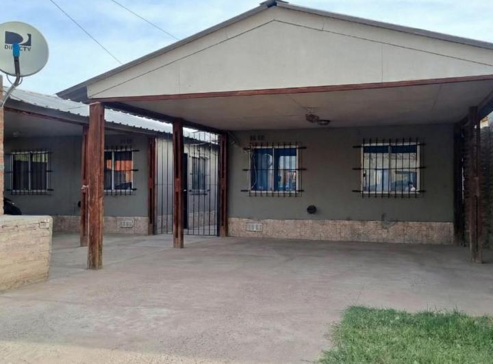 Casa · 140m² · 3 Ambientes · 1 Cochera