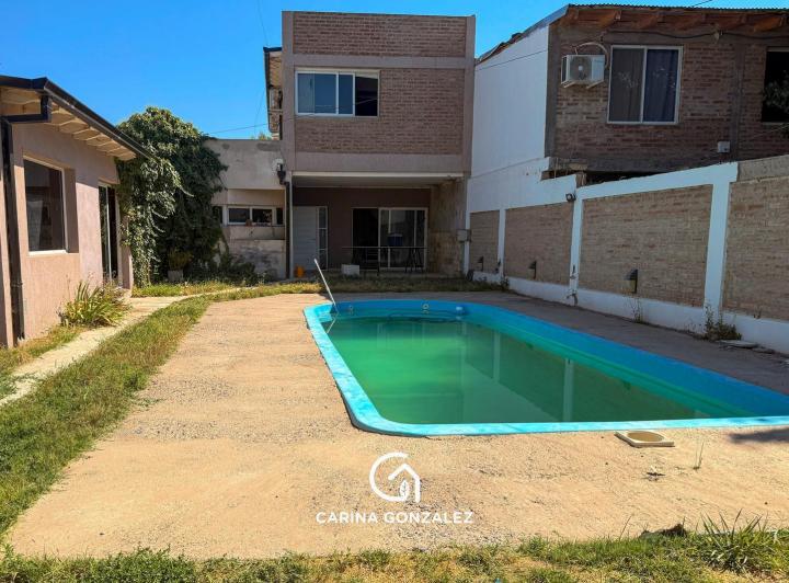 Casa · 283m² · 5 Ambientes · 1 Cochera