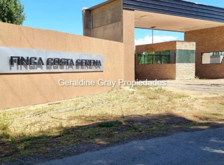 Casa · 145m² · 4 Ambientes · 1 Cochera