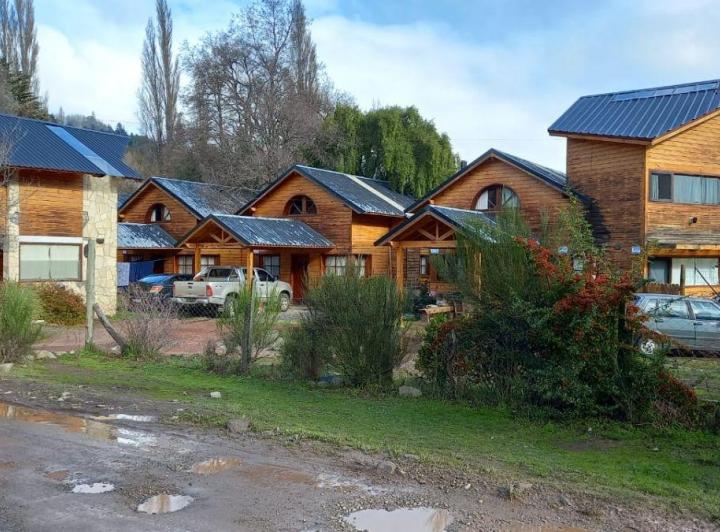 Hotel · 450m² · 18 Ambientes · 6 Cocheras
