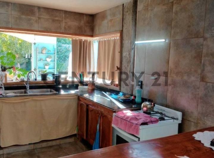Casa · 190m² · 6 Ambientes · 1 Cochera