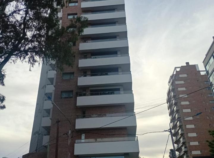 Departamento · 1m² · 6 Ambientes · 2 Cocheras