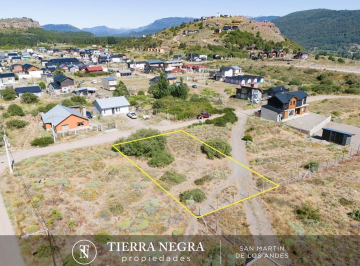 Terreno · 602m²