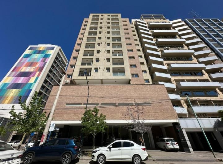 Departamento · 115m² · 6 Ambientes · 1 Cochera