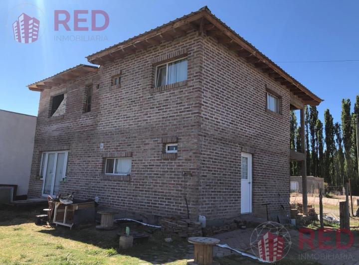 Casa · 110m² · 5 Ambientes · 1 Cochera