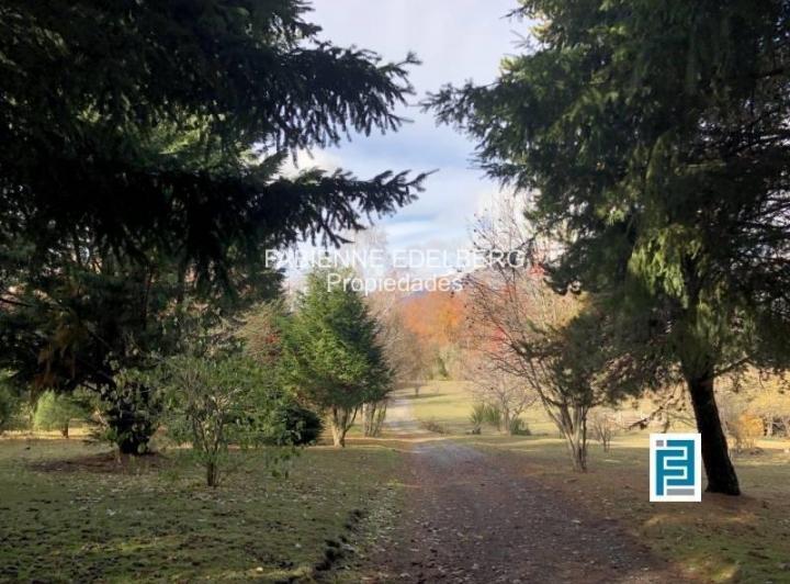Campo · 340m² · 10 Ambientes