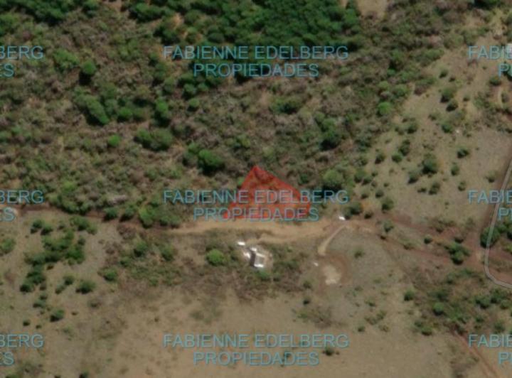 Terreno · 1050m²