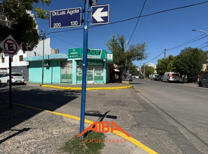 Local comercial · 225m²