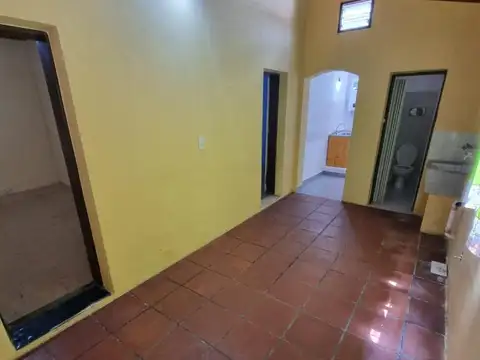 PH en Alquiler en Barrio Naón, Mataderos
