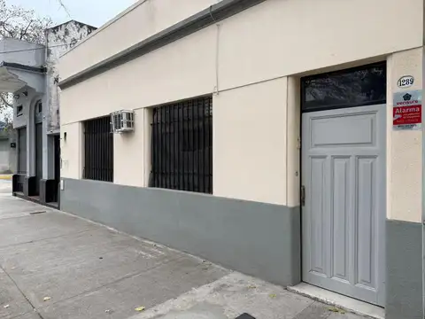 PH en Alquiler en Barrio Naón, Mataderos