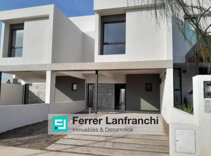 Casa · 152m² · 6 Ambientes · 2 Cocheras