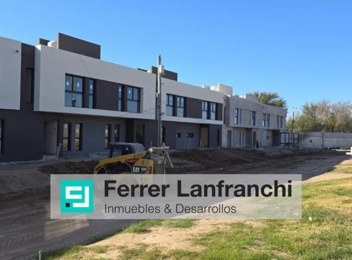 Casa · 130m² · 5 Ambientes · 1 Cochera