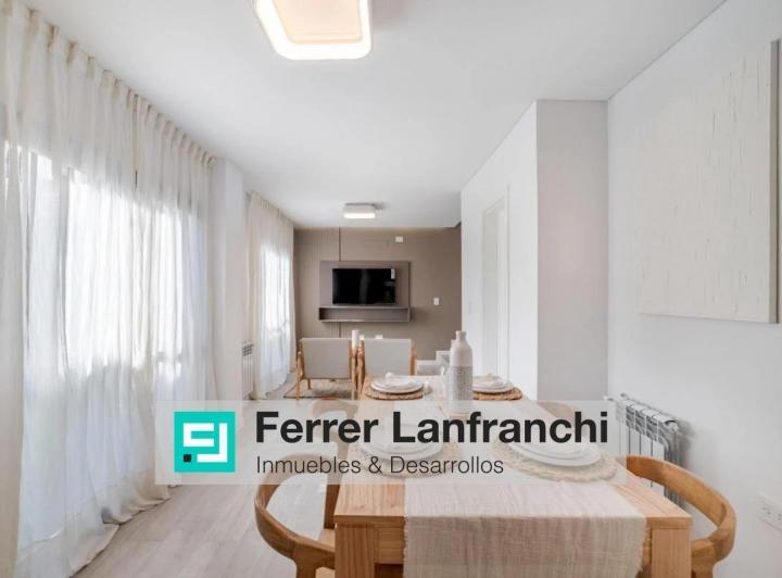 Casa · 117m² · 6 Ambientes · 2 Cocheras
