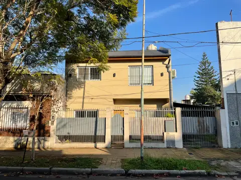 Casa en Alquiler en Haedo Norte, Haedo