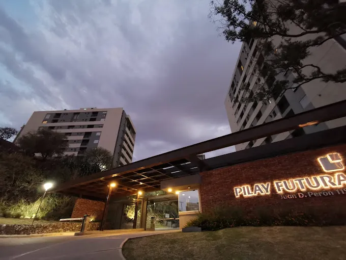 PILAY FUTURA VENDO 2 DORM C/COCHERA