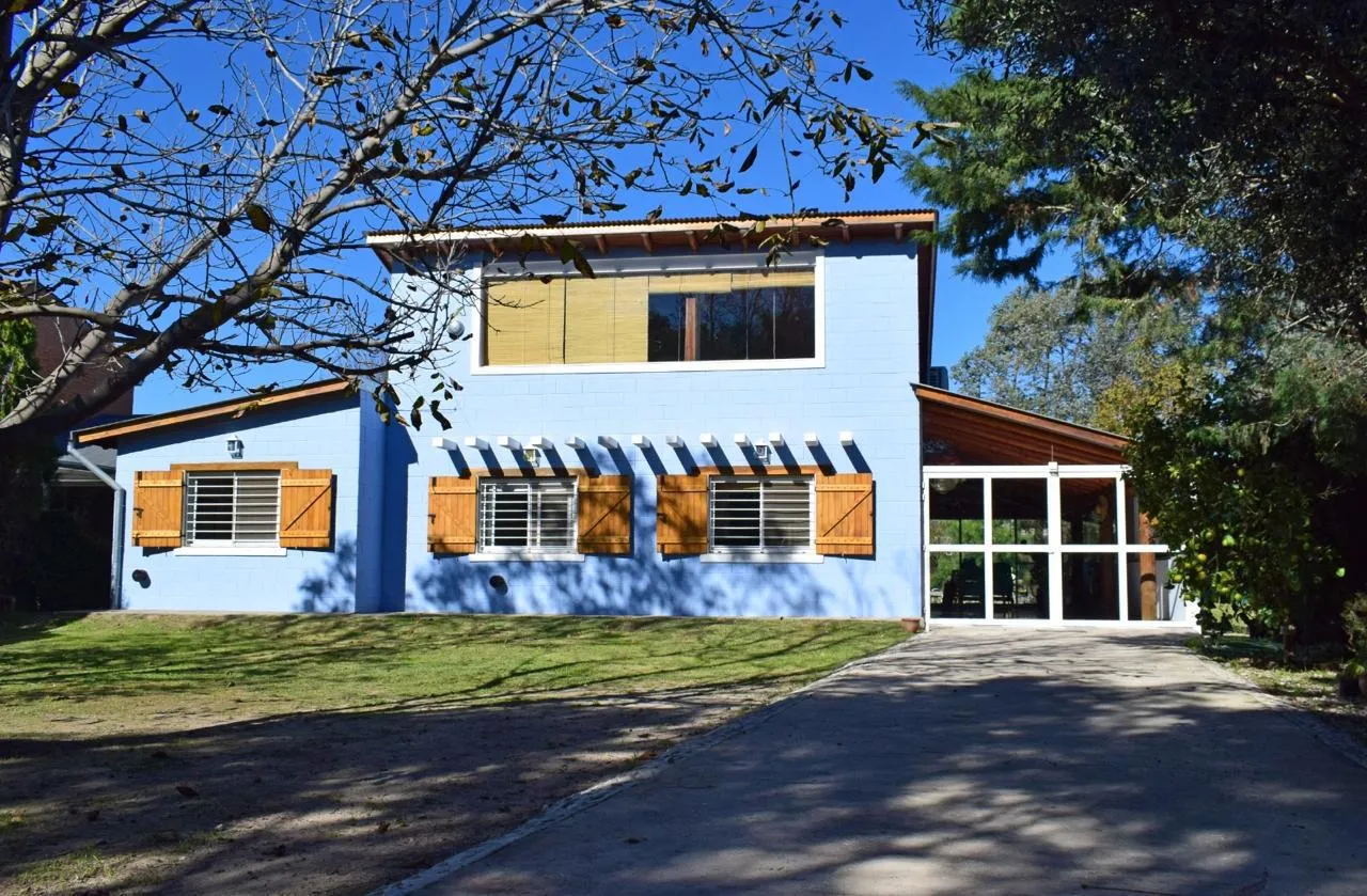 ALQUILER CASA 4 DORMITORIOS EN QUINTAS DE ITALIA 2 ZONA SUR