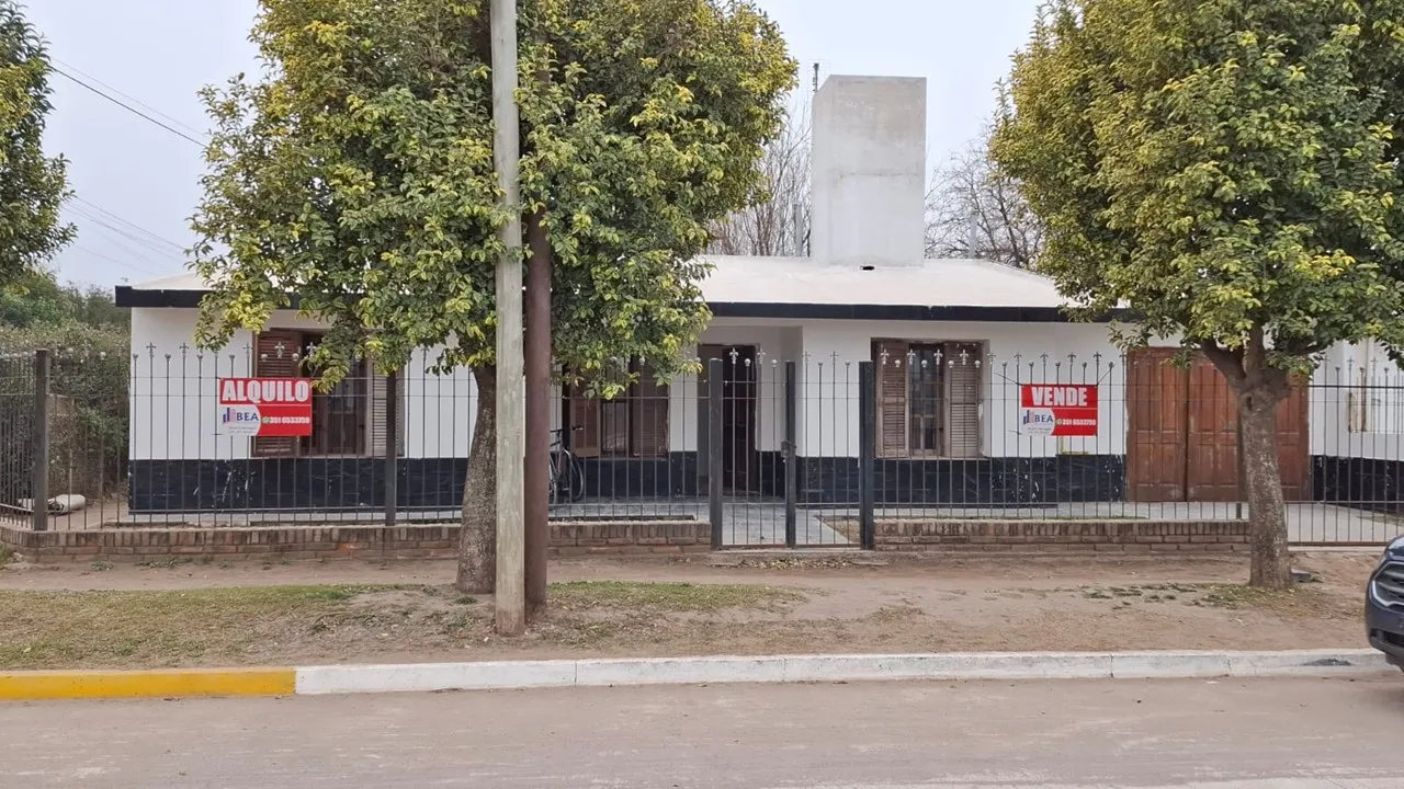 ALQUILO CASA EN ESTACION JUAREZ CELMAN