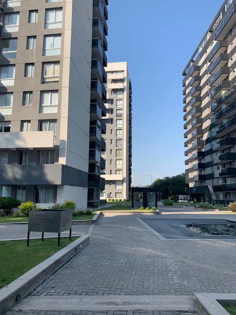 Departamento en Alquiler, 2 Dormitorios, Opera Luxury, Las Rosas.